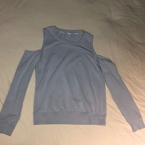 “Cold Shoulder” garage long sleeve!!